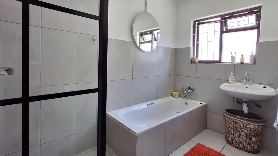 3 Bedroom Property for Sale in Parow Western Cape